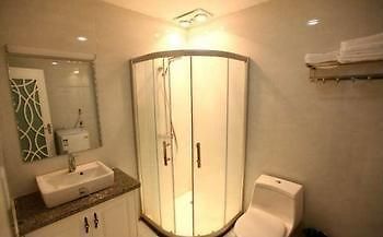 Nanchang Yijia Loft Apartment Hotel Exteriör bild